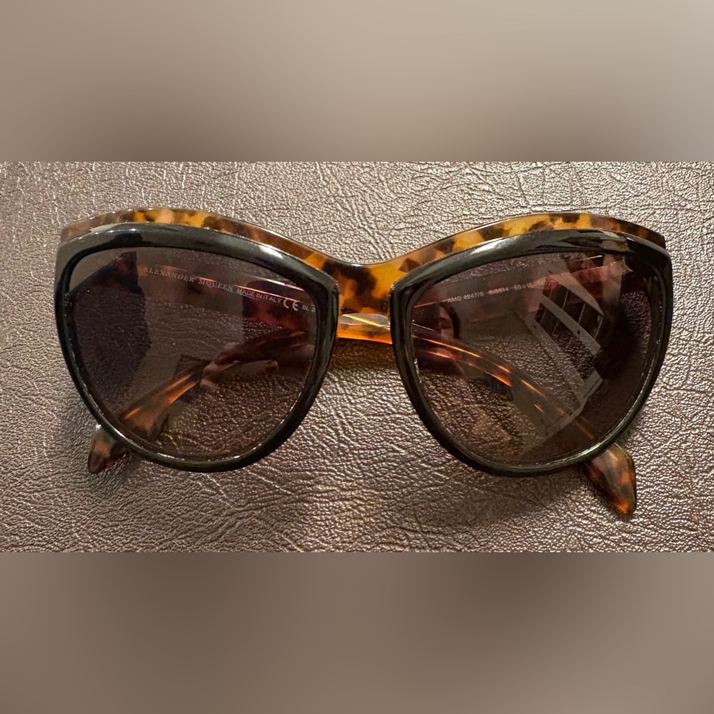 Alexander McQueen tortoise and black frame sunglasses
